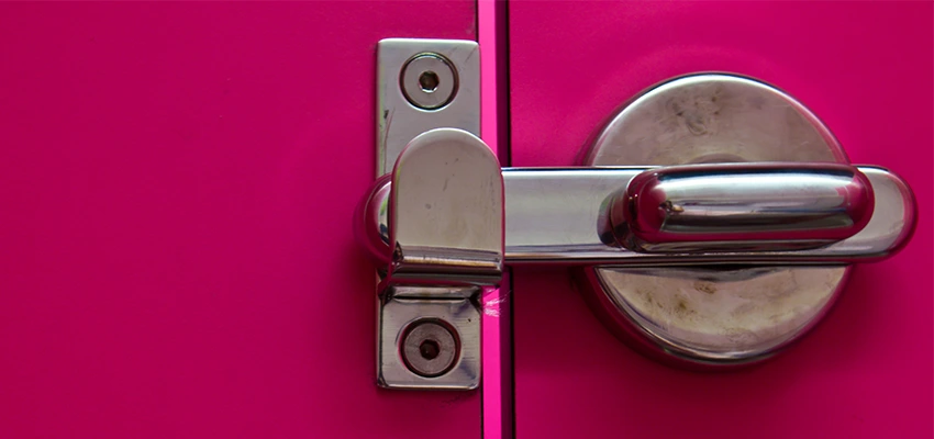 Childproof Gate Lock in Norwalk, California